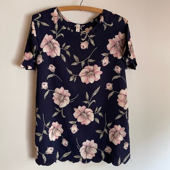 Vanilla Bay Floral Top - Picture 3 of 5